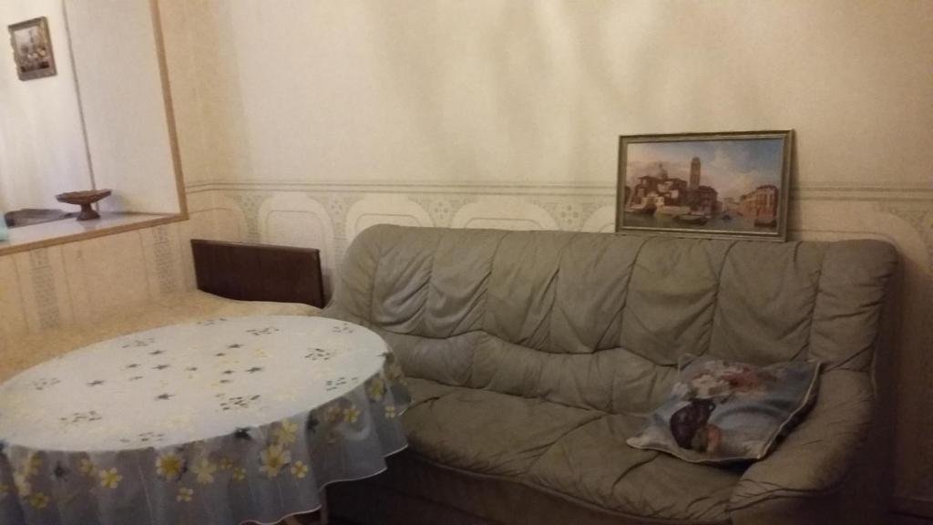 Боржоми: 3 Room Apartment in Borjomi