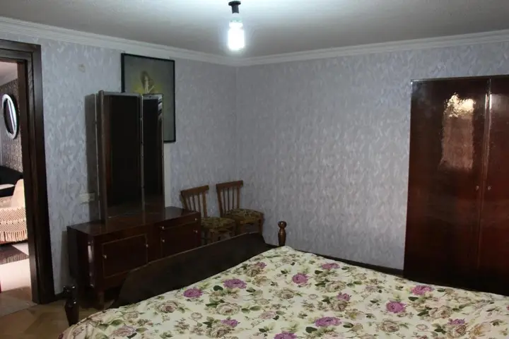 Телави: Giorgi's Apartment