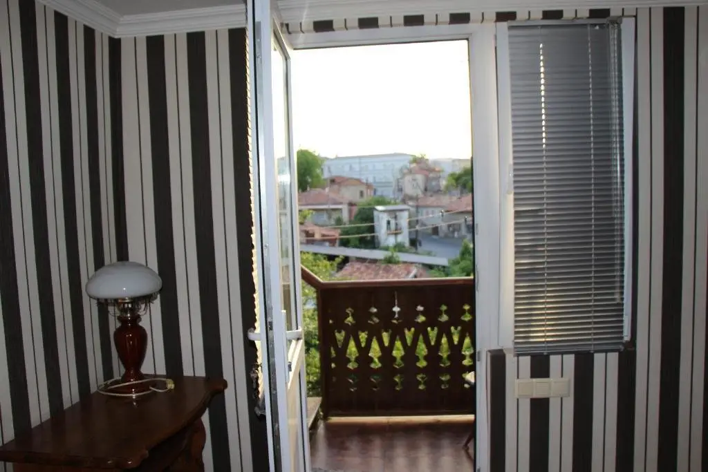 Телави: Giorgi's Apartment
