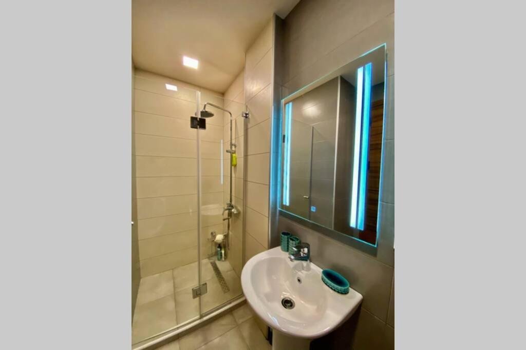 Бакуриани: Bakuriani area park apartment N 406 for rent