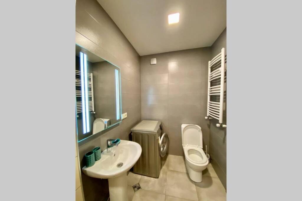 Бакуриани: Bakuriani area park apartment N 406 for rent