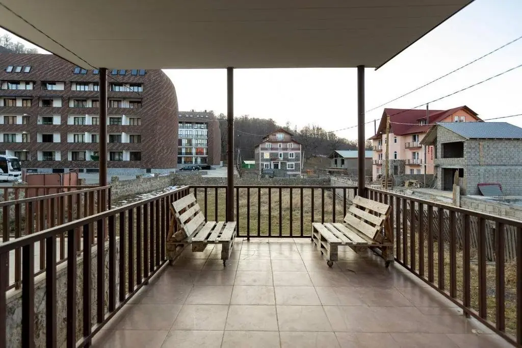 Бакуриани: ?Bright 2BR apt. with 2 balconies in Bakuriani?