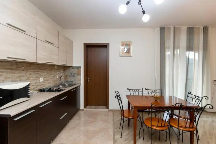 Бакуриани: ?Bright 2BR apt. with 2 balconies in Bakuriani?