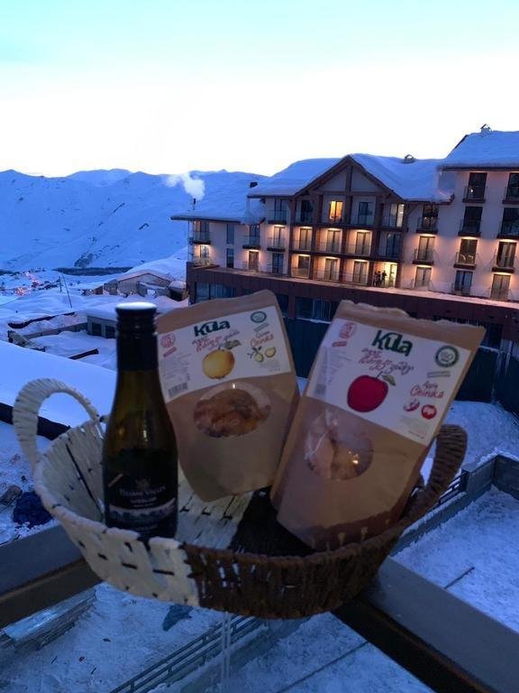Гудаури: "Alpina" Apartment New Gudauri 100m to cable car