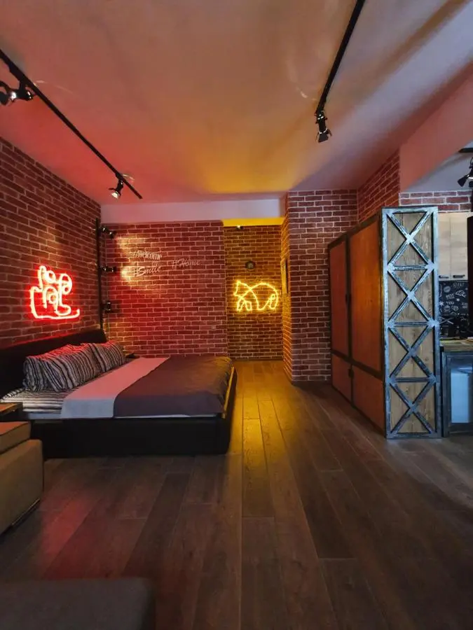 Ярославль: LoFt Design Apartments Flotskiy Spusk 1a