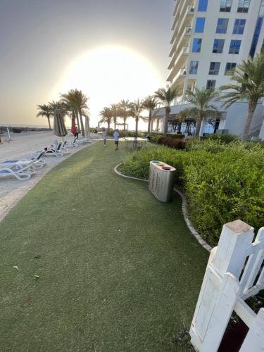 Рас-эль-Хайма: Breathtaking Studio Apartment in Marjan Island