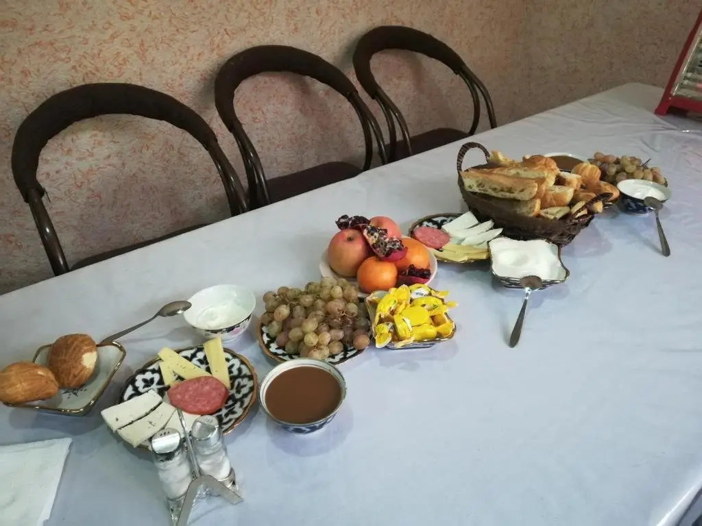 Бухара: Hotel Sohibqiron