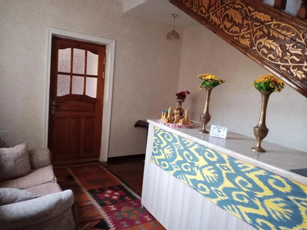 Бухара: Hotel Sohibqiron