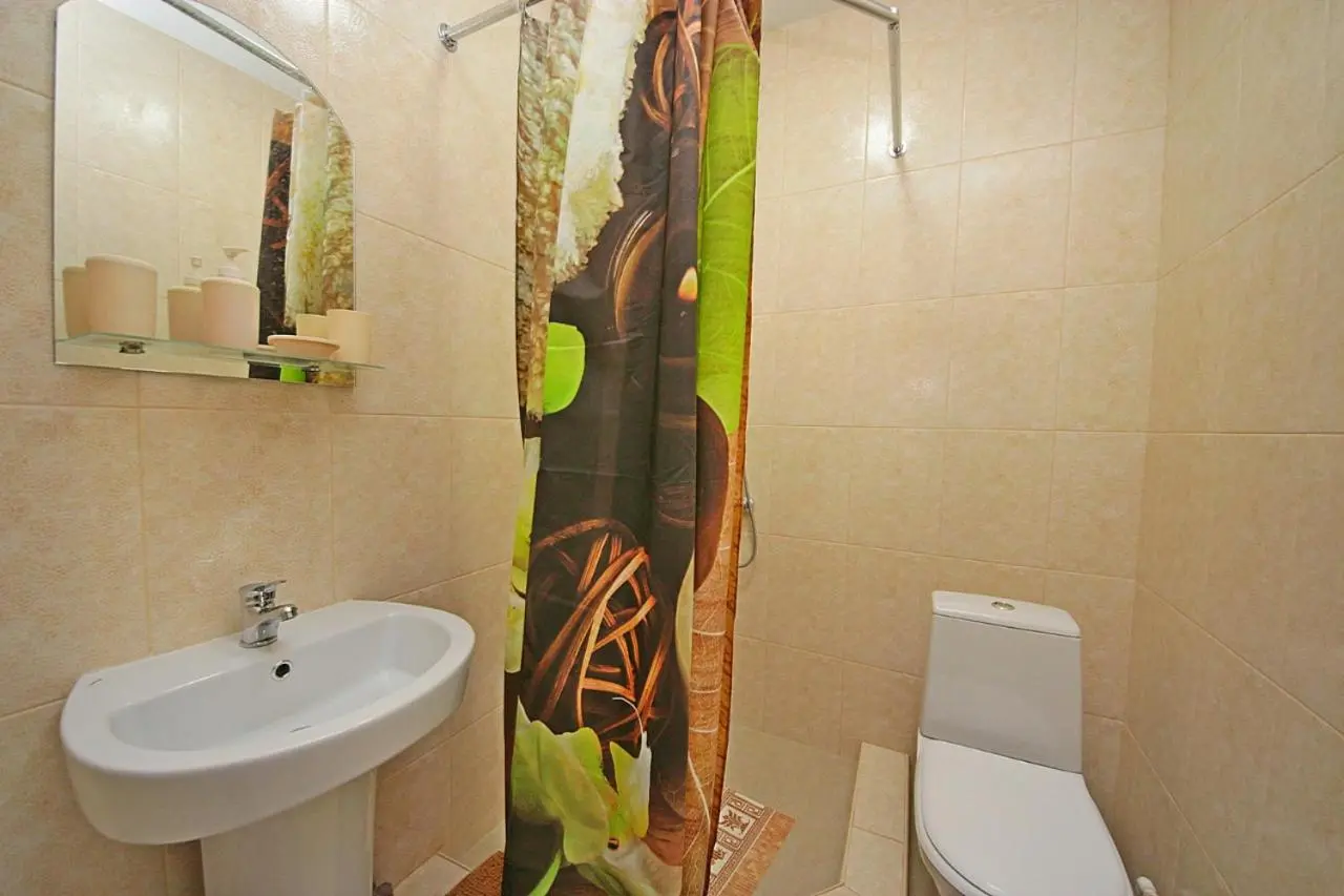Витязево: Guesthouse BACARDI