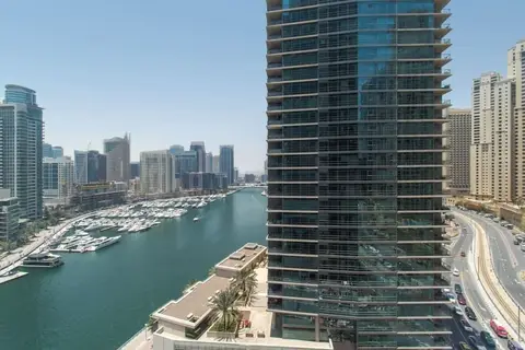 Ideal Apt in Marina, Steps Away From the Beach! — фото 1