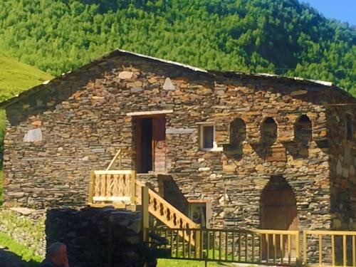 Ушгули: Nizharadze's Tower