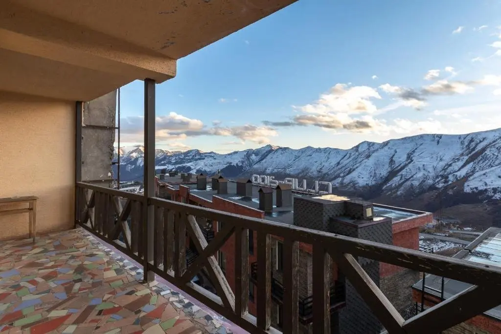 Гудаури: Stylish 1Br Apartment For 3 With Mountain Views