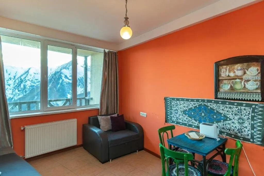 Гудаури: Stylish 1Br Apartment For 3 With Mountain Views