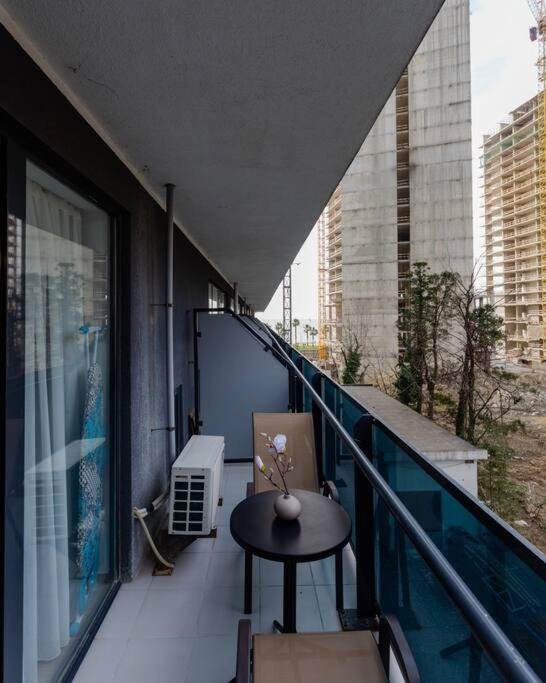 Батуми: Stylish Studio Apartment In The Center of Batumi