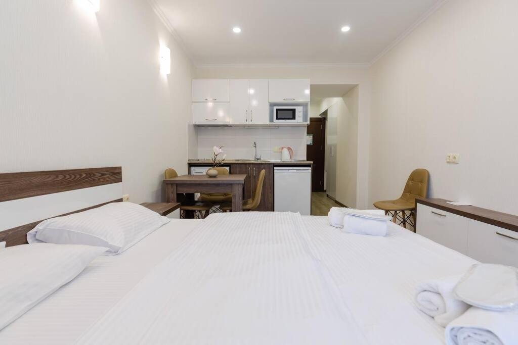 Батуми: Stylish Studio Apartment In The Center of Batumi