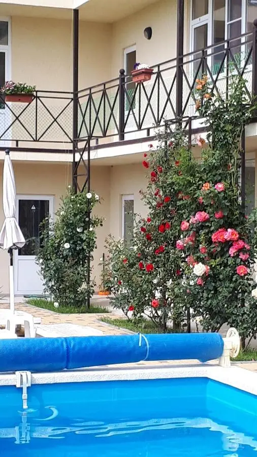 Витязево: Guest House on Aivazovskogo 38