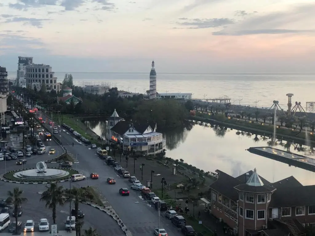 Батуми: Panorama Sea View Luxury Suite In Alliance Palace Courtyard By Marriott
