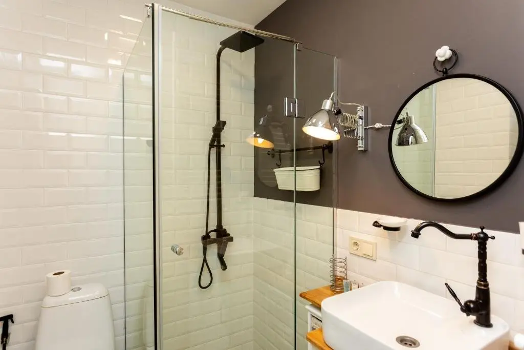 Тбилиси: Modern 1Br Apartment In The Center