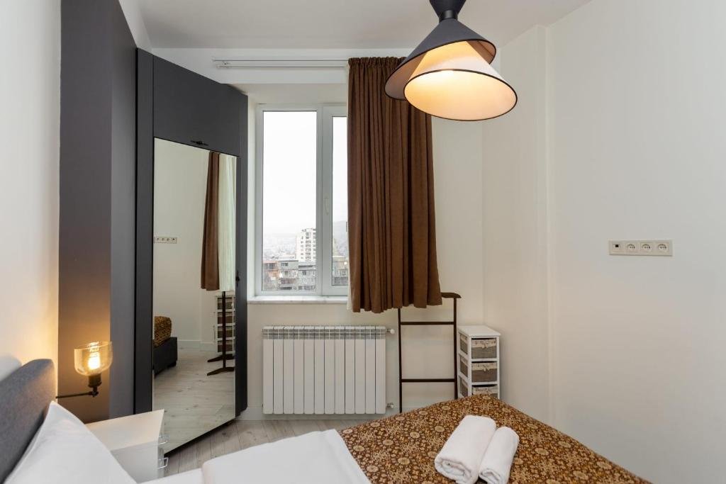 Тбилиси: Modern 1Br Apartment In The Center