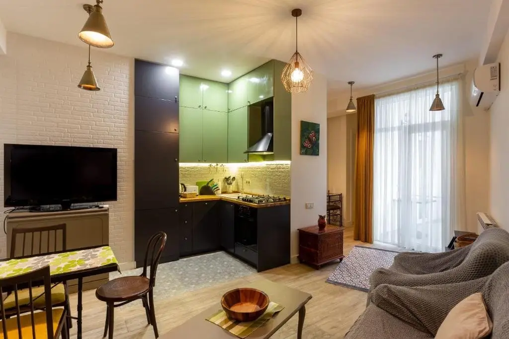Тбилиси: Modern 1Br Apartment In The Center