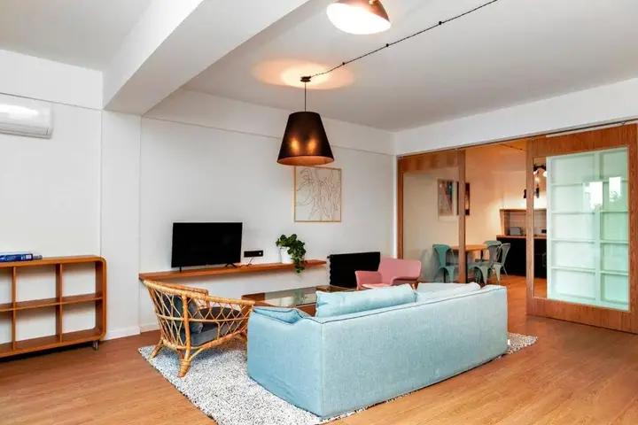 Тбилиси: Stylish 2BR apt w huge terrace in Old Tbilisi