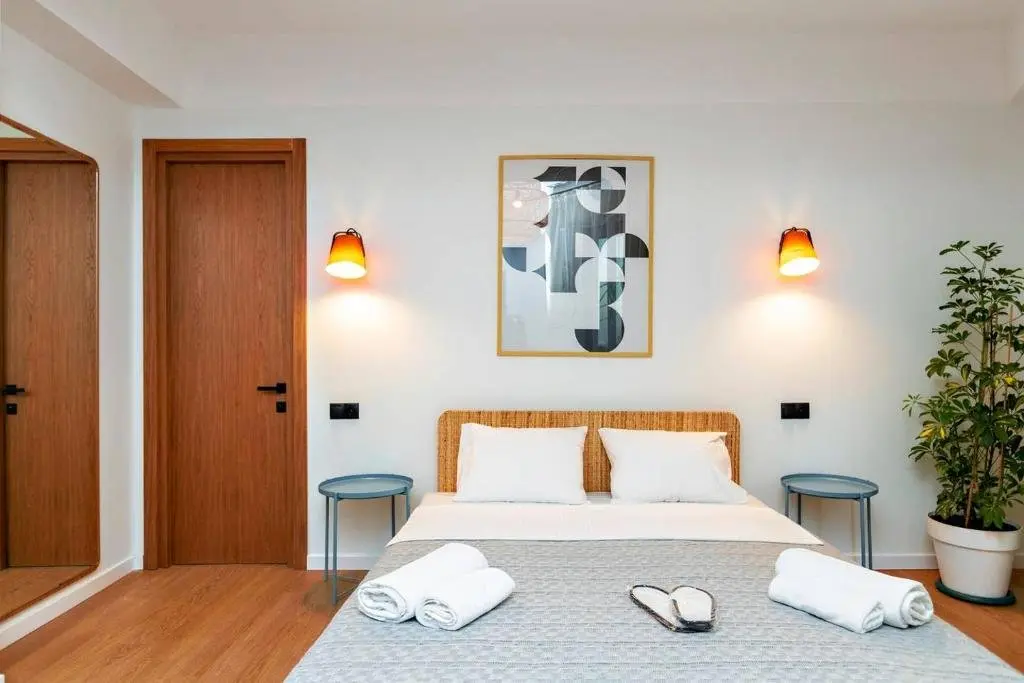 Тбилиси: Stylish 2BR apt w huge terrace in Old Tbilisi