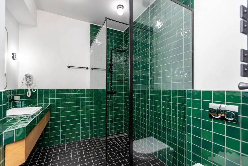 Тбилиси: Stylish 2BR apt w huge terrace in Old Tbilisi
