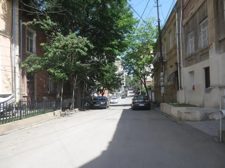 Тбилиси: Tabidze House