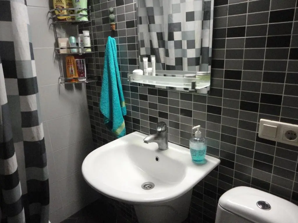 Тбилиси: Studio Apartment In The Center Of Tbilisi