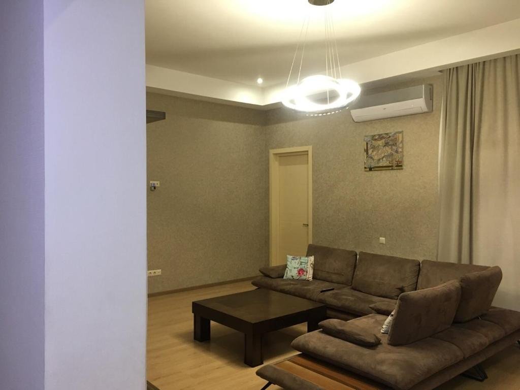 Тбилиси: New Apartment 14