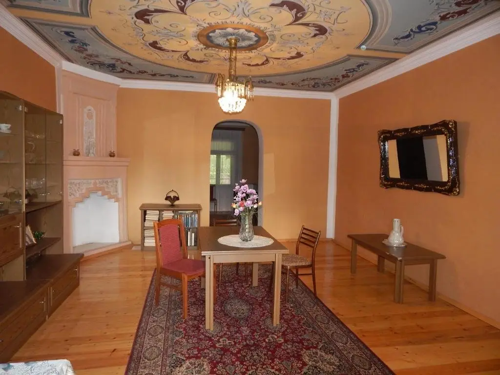 Тбилиси: Savanna House Jvari