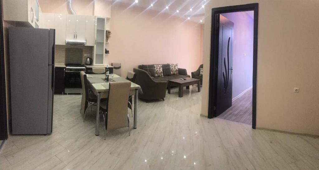 Батуми: Mountain View Apartment Near Seaside