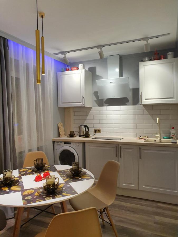 Рыбинск: Krestovaya 124 Design Apartments