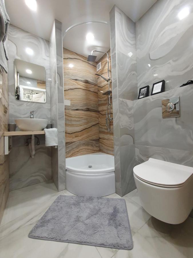 Рыбинск: Krestovaya 124 Design Apartments