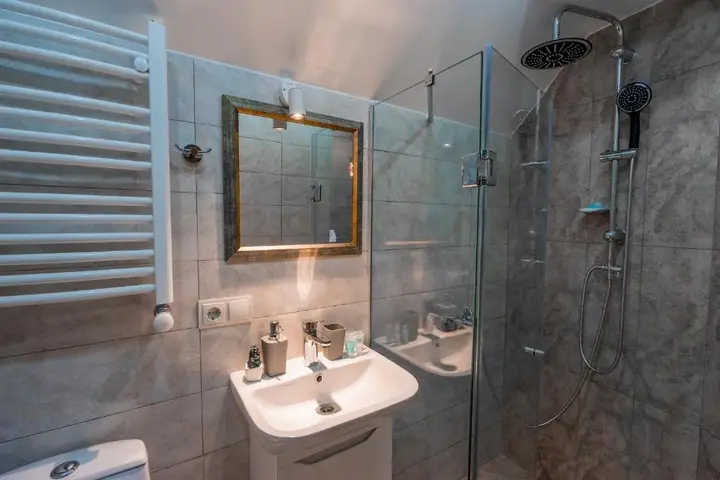 Тбилиси: Next Door Loft In Central Tbilisi From 4 To 6 People