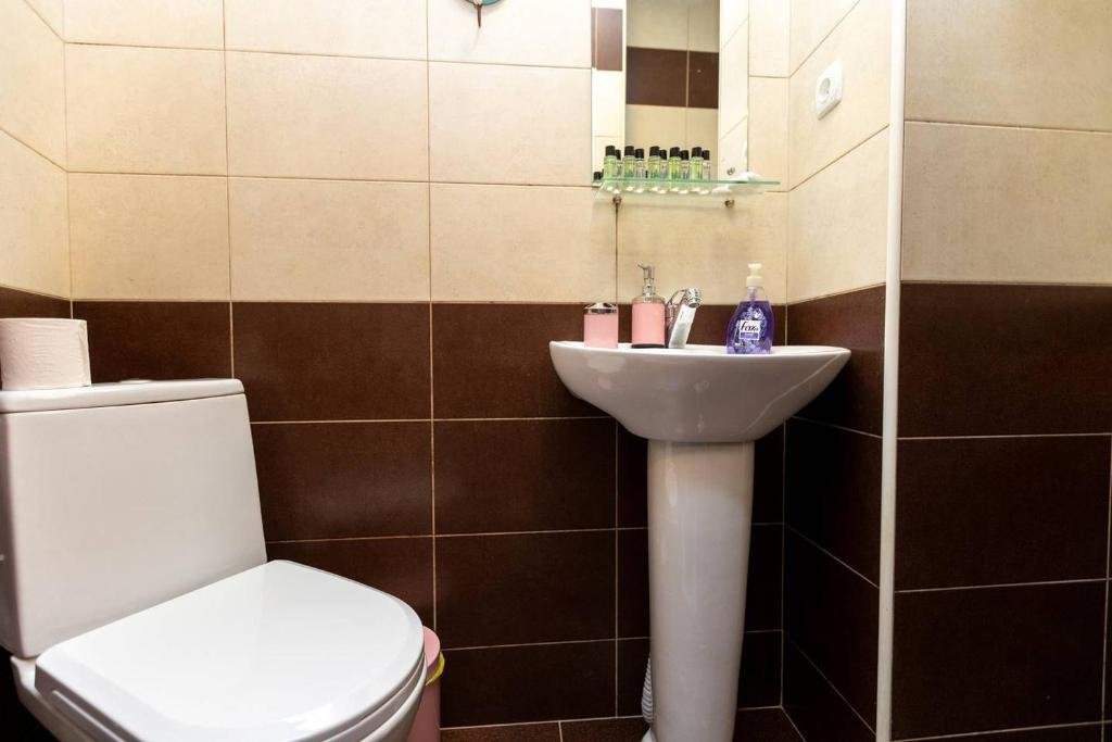 Тбилиси: New 30 Small Mezzanine Apartment Near Fabrika