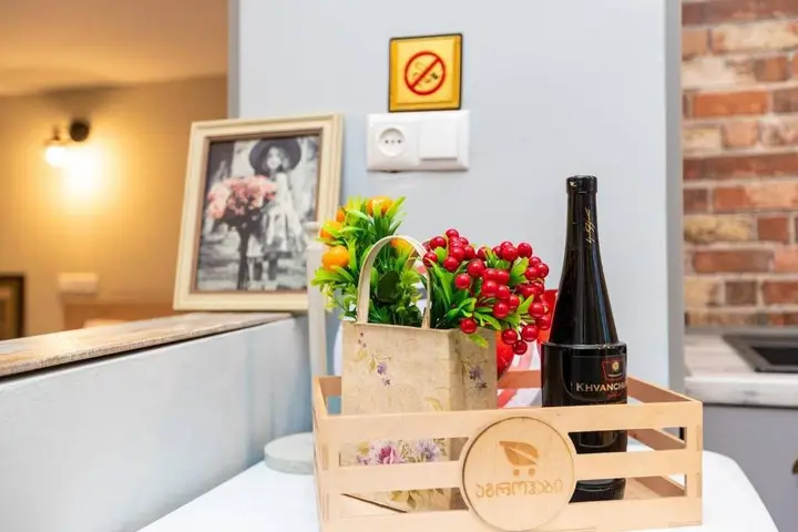 Тбилиси: New 30 Small Mezzanine Apartment Near Fabrika