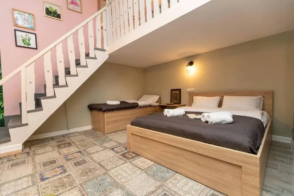 Тбилиси: New 30 Small Mezzanine Apartment Near Fabrika