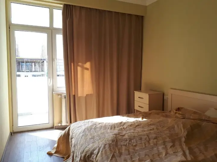 Тбилиси: Tbilisi, Saburtalo, Tsintsadze 26