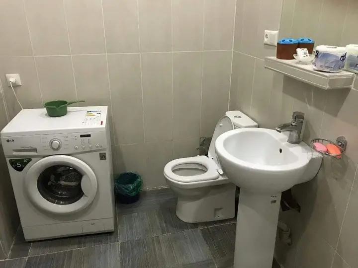 Тбилиси: Mzias Apt 4