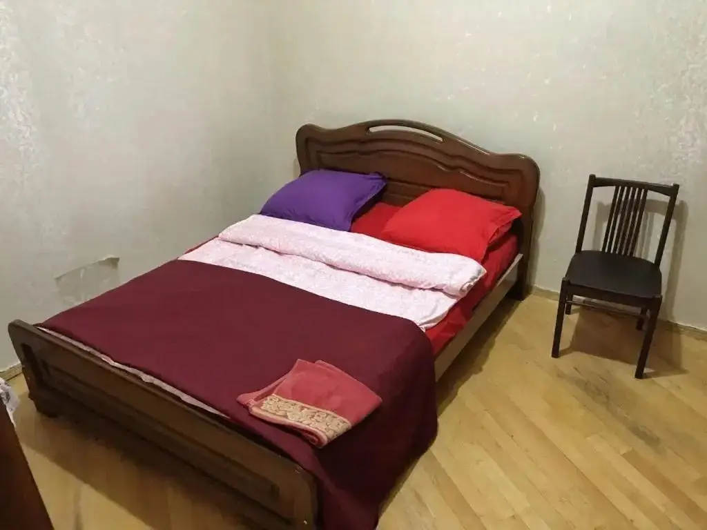 Тбилиси: Mzias Apt 4