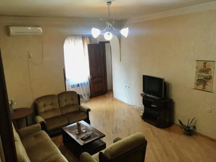 Тбилиси: Mzias Apt 4