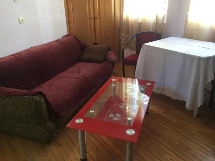 Батуми: Small Flat At Piazza