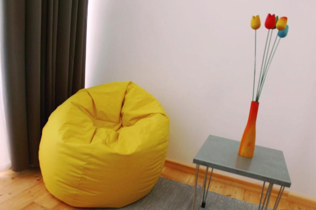 Тбилиси: Studio Apartment Next To Liberty Square With Separate Bedroom And Kitchen