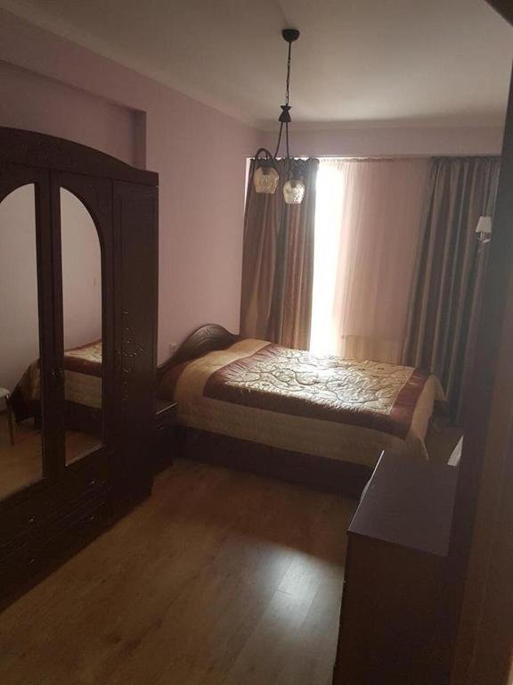Тбилиси: Sweet Home At Saburtalo