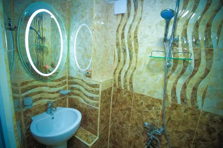 Тбилиси: Old Tbilisi Located Appt in 19th Century House