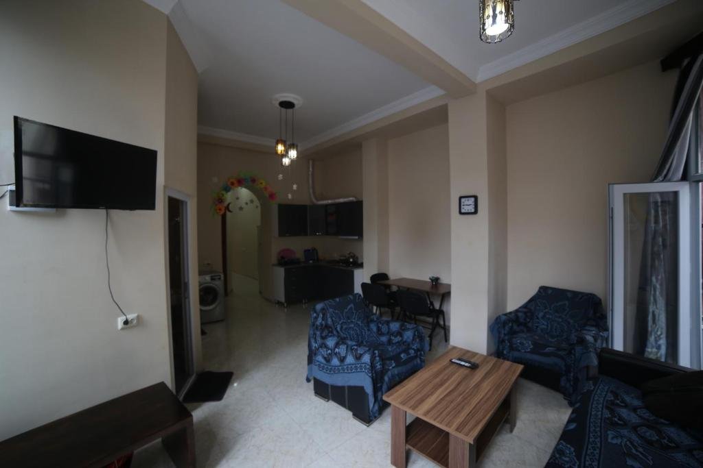 Батуми: Murmani Apartment 3 Bedrooms N1
