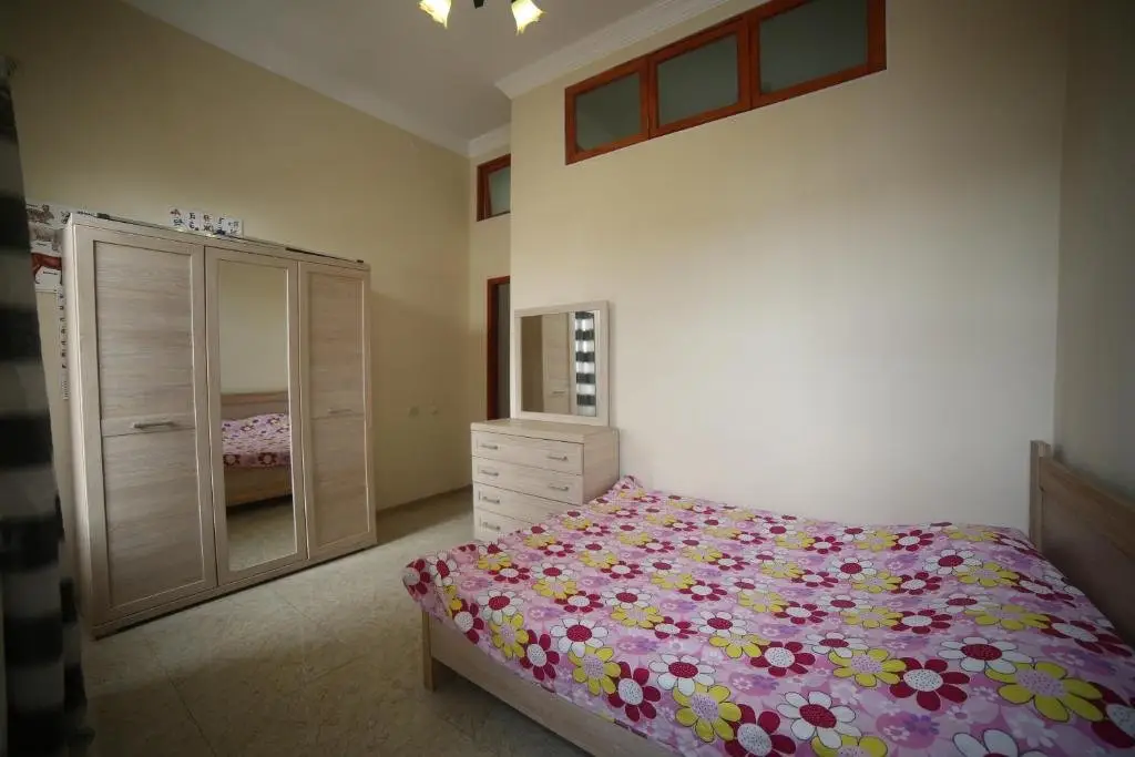 Батуми: Murmani Apartment 3 Bedrooms N1