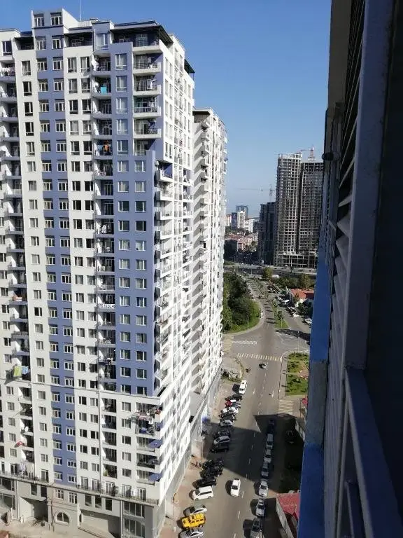 Батуми: Pirosmani Street 16 322