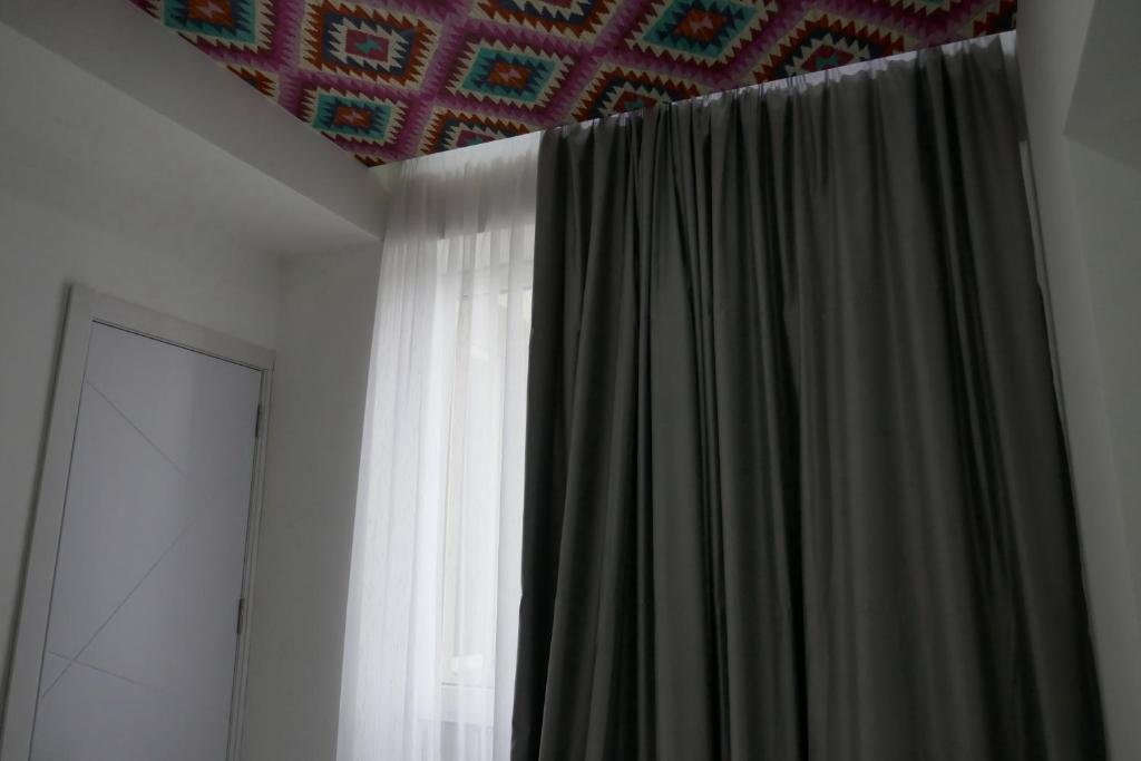Тбилиси: Sulkhan Tsintsadze Street N26